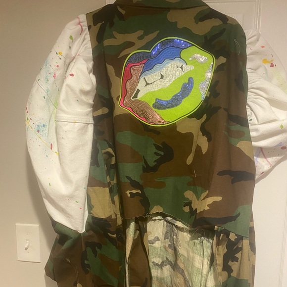 Women’s jacket - Picture 3 of 5